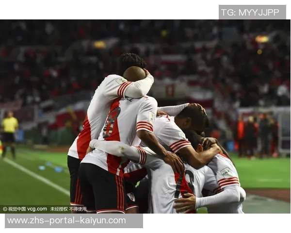 广岛三箭与河床激战在即谁能在这场对决中笑到最后